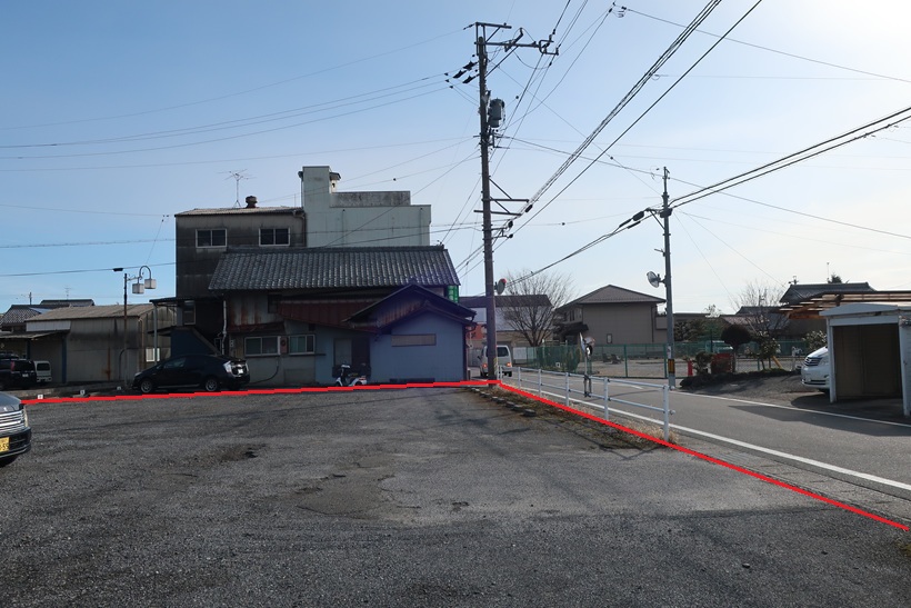 池田町六之井(池野 栄町)地区　幹線道路に面した間口の広い土地です。