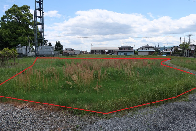 池田町萩原　１９７坪　資材置場、ソーラー発電・蓄電池用地向き