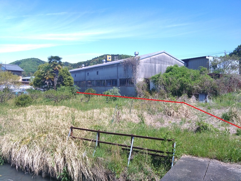 揖斐川町清水の売り工場　国道３０３号線沿い　建物１５０坪