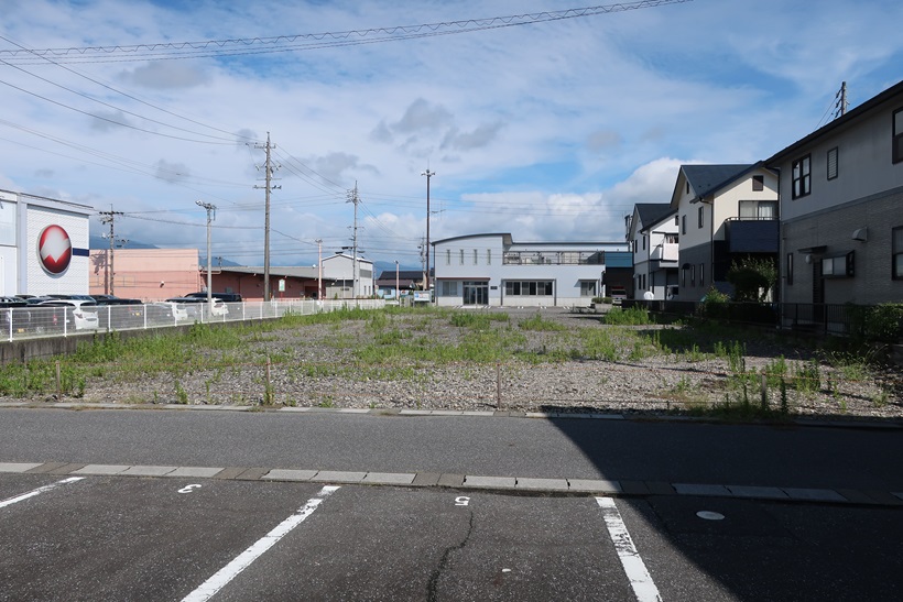 北部消防署の向い２８１坪の売り土地　準幹線道路沿い