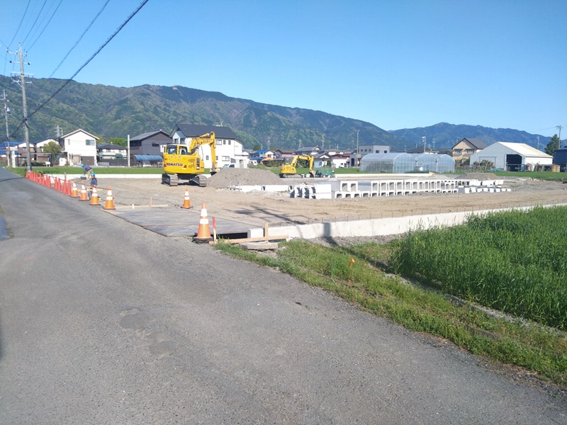 令和7年度の新規分譲地「ヒューマンタウン八幡鳥居前Ⅱ」令和7年6月完成予定 平家も抵抗なく建てれるバランスの良い整形地です。