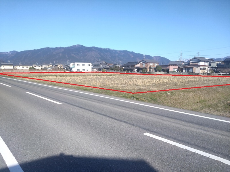 池田町沓井地区 （農用地　田）  　県道 沿い半分の７８１坪は除外地(一種農地）です！